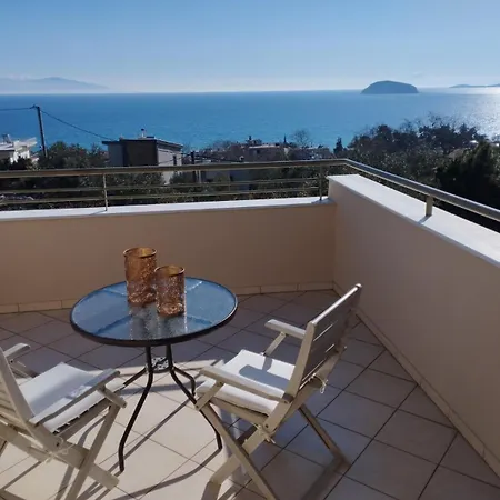 Our House Luxury Suites Apartment