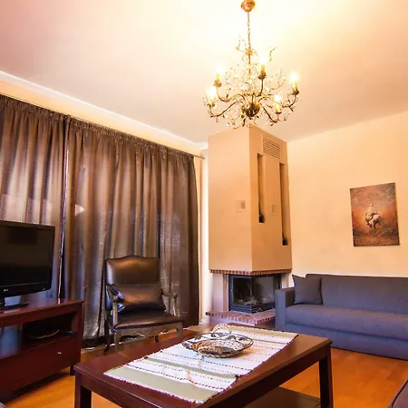 Our House Luxury Suites *